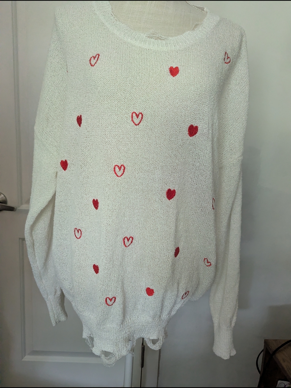 BiBi White Crewneck Sweater with Red Heart Embroidery